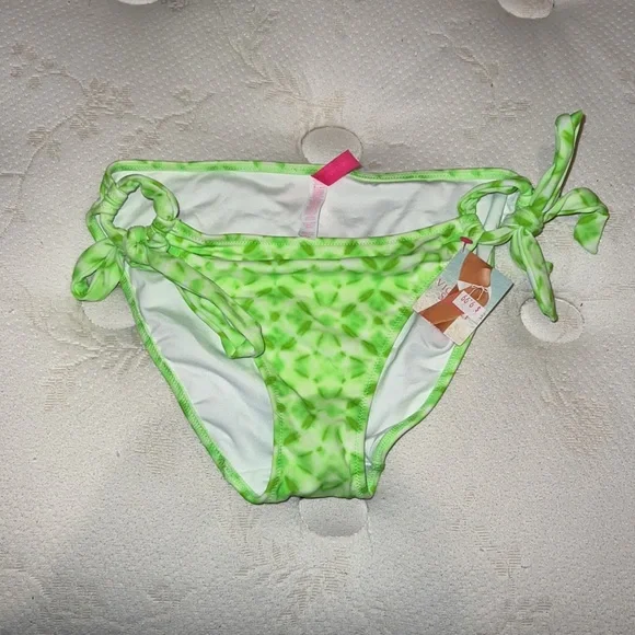 Victoria’s Secret Swim- Lime Green/White Pattern Top/Bottoms - Picture 2 of 7